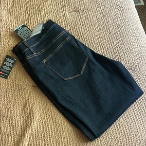 LuLaRoe Dark Blue essential wash skinny denim size 34 NWT
